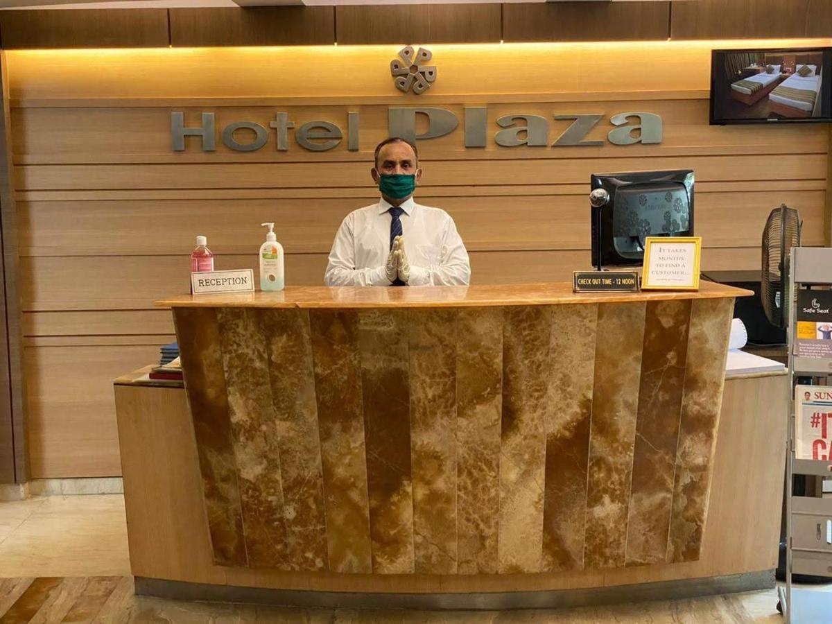 Hotel Plaza Bombay Esterno foto