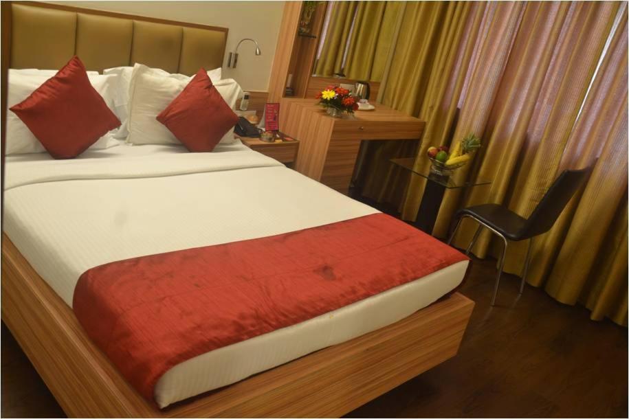 Hotel Plaza Bombay Camera foto