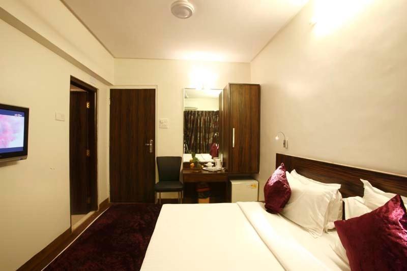 Hotel Plaza Bombay Camera foto